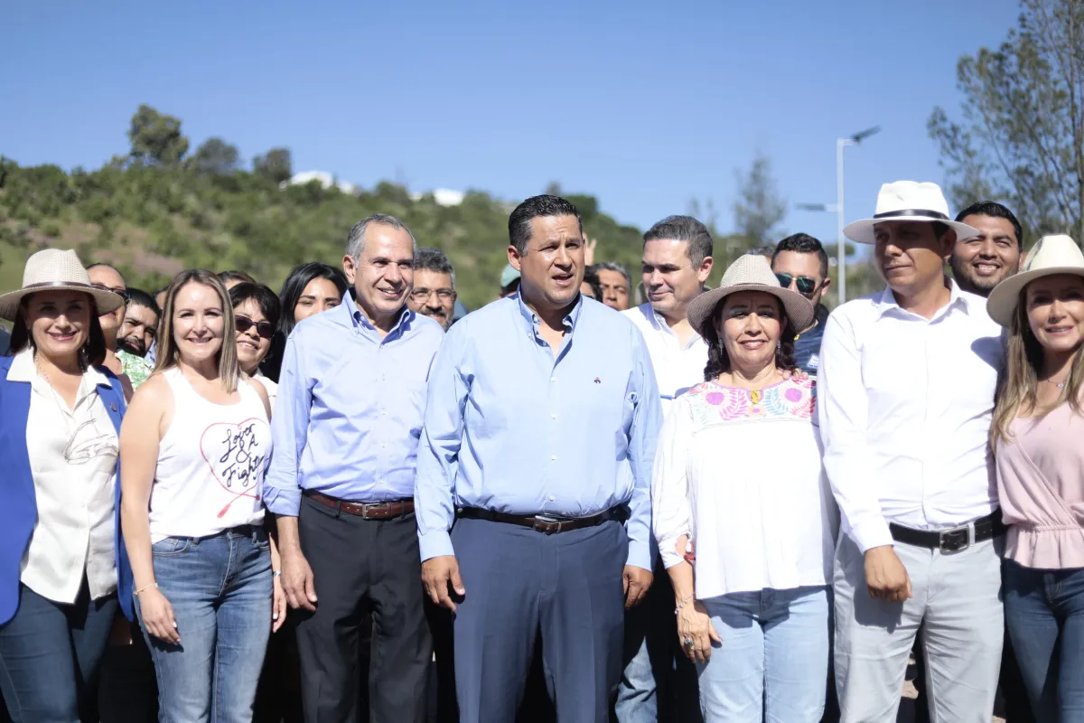 El Gobernador supervisa pavimentación en calles de la zona sur de Guanajuato
