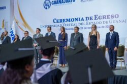 Egresados UVEG 2025 ceremonia
